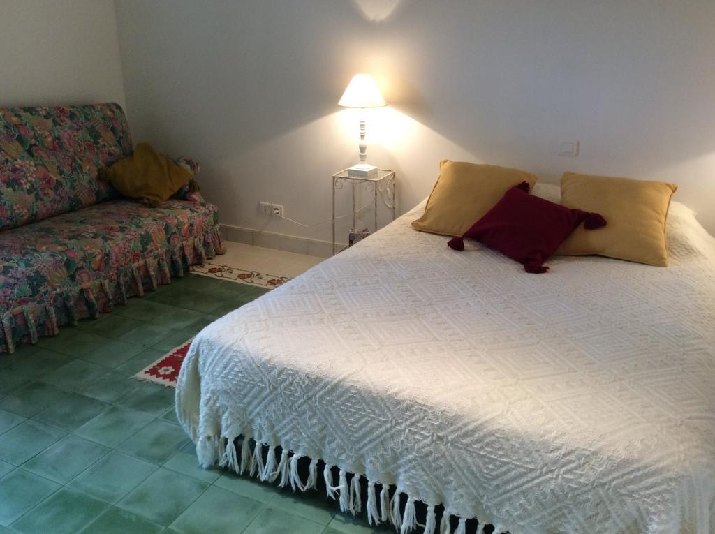 Sapharey Bed & Breakfast Sarrazac  Room photo